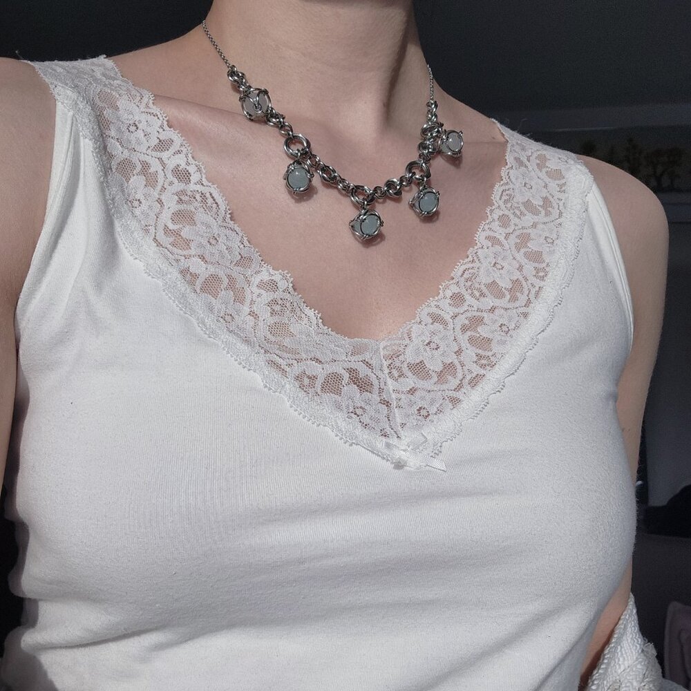 Vintage blue pearls and silver chunky statement necklace with a silver chain - Picture 4 of 9